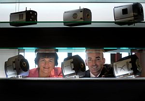 16741-andor-technology-300x209.jpg