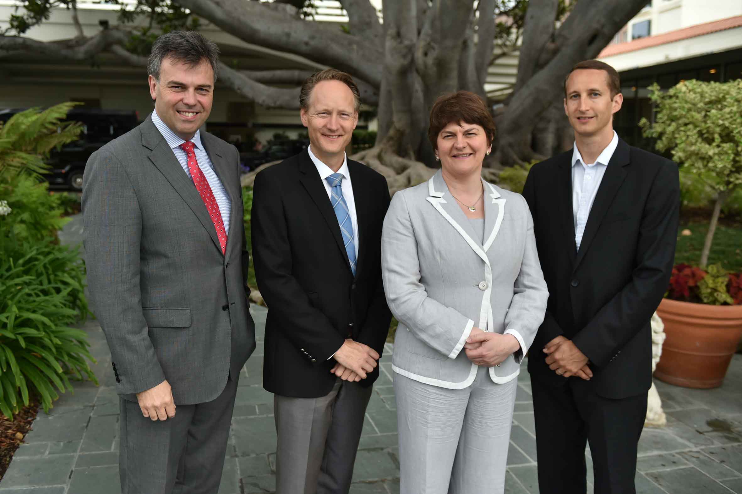 ni-connections-business-breakfast-in-la-pic-2-24-06-2014.jpg